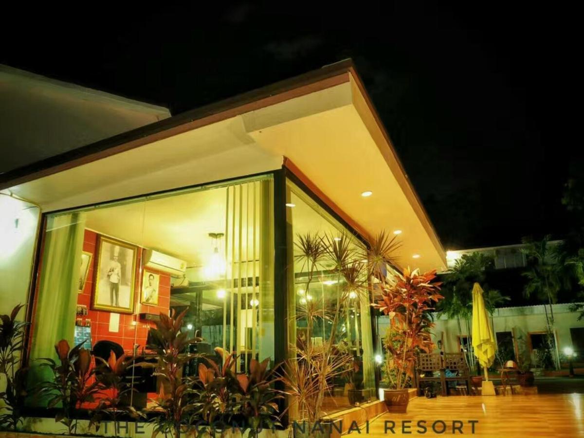 Coconut Resort Hotel Patong Exterior foto